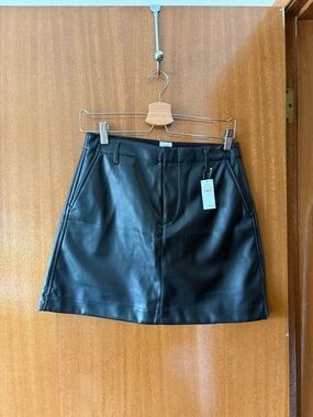 GAP Black Faux Leather Mini Skirt